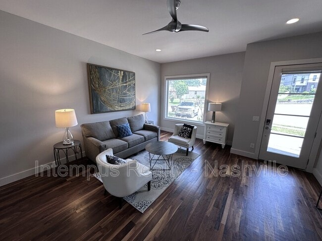 Photo - 927 13th Ave S House