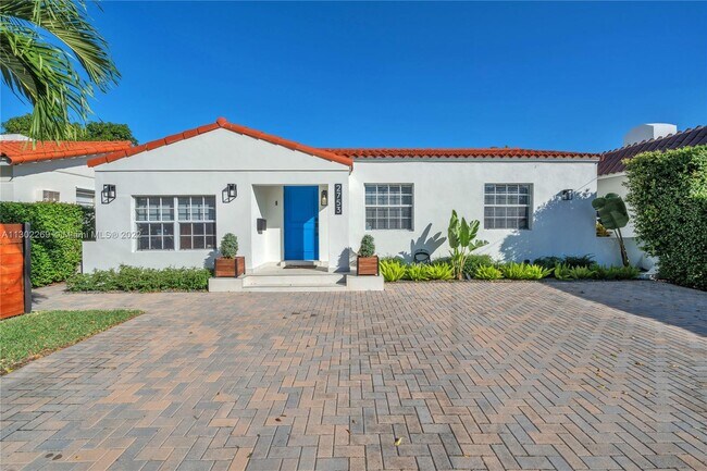 Foto del edificio - 2753 SW 19th Terrace