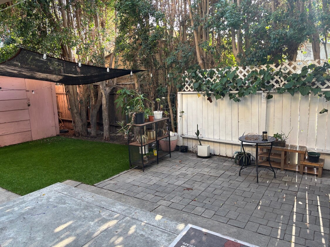 Foto principal - 3641 Kelton Ave