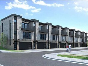 Building Photo - 1345 Keosauqua Way