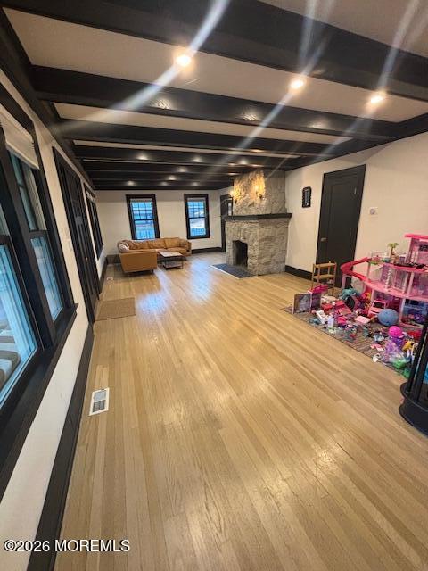Foto del edificio - 682 Woodgate Ave