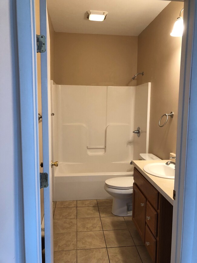 Building Photo - 15 LLC-65 Sailly Avenue