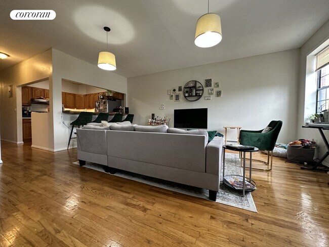 Foto del edificio - 222 Gates Ave