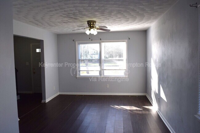 Building Photo - 215 A Settlers Landing Road