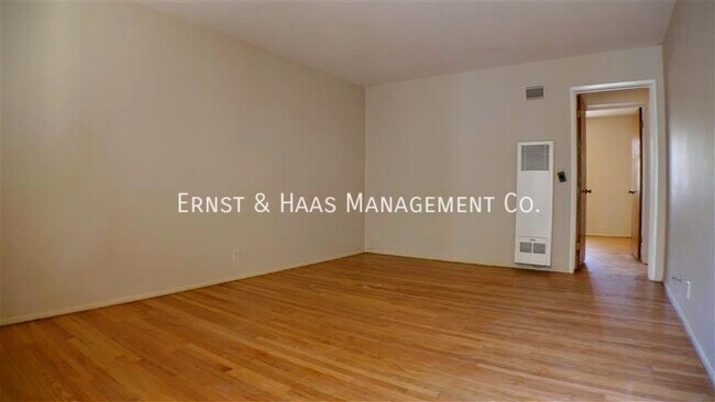 Foto del edificio - 734 Linden Ave