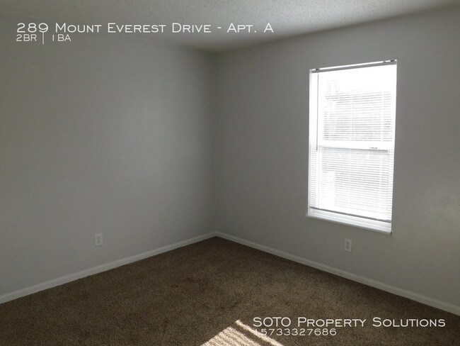 Foto del edificio - 289 Mt Everest Dr