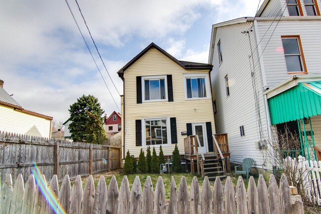 Building Photo - 3438 Fleming Ave