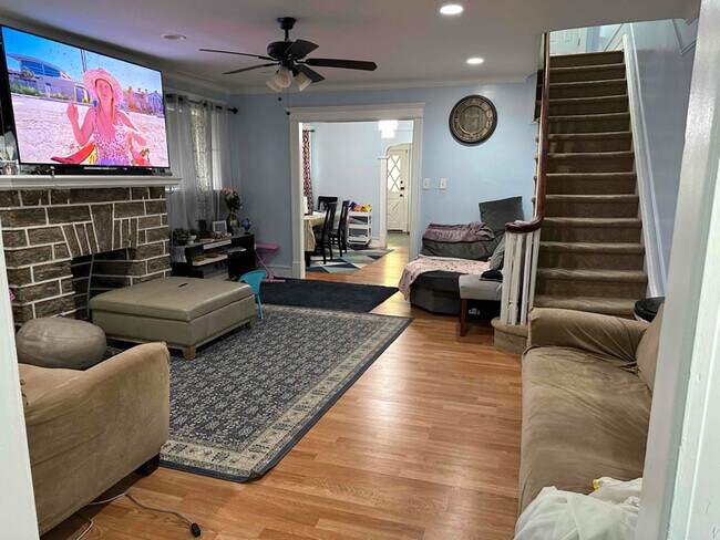 Foto del edificio - 157 Powell Ln