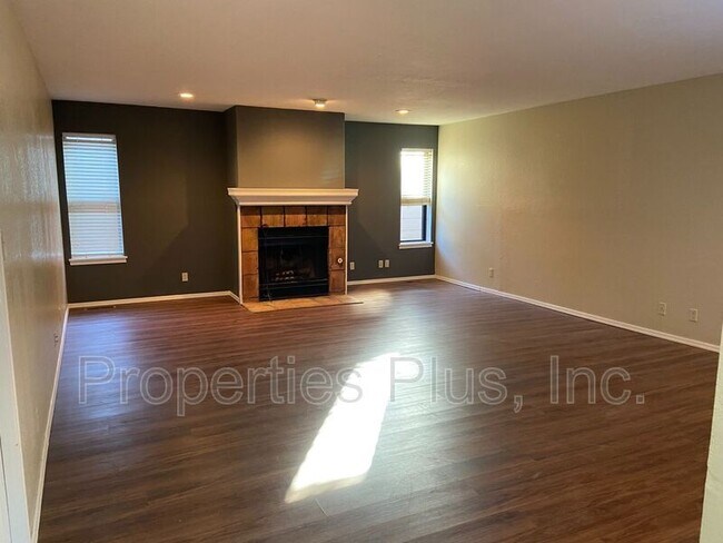 Foto del edificio - 6520 E 90th St