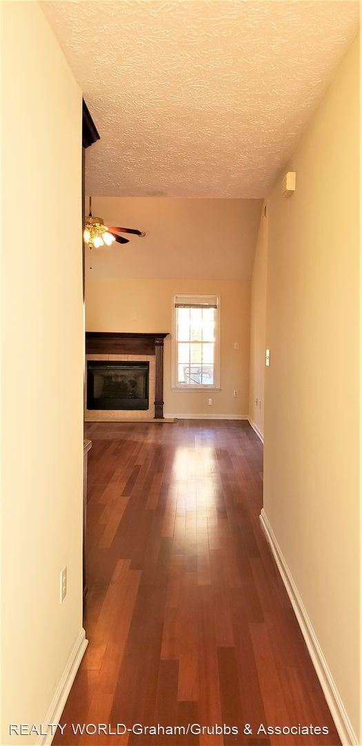 Foto del edificio - 3 br, 2 bath House - 2028 Old Charleston C...