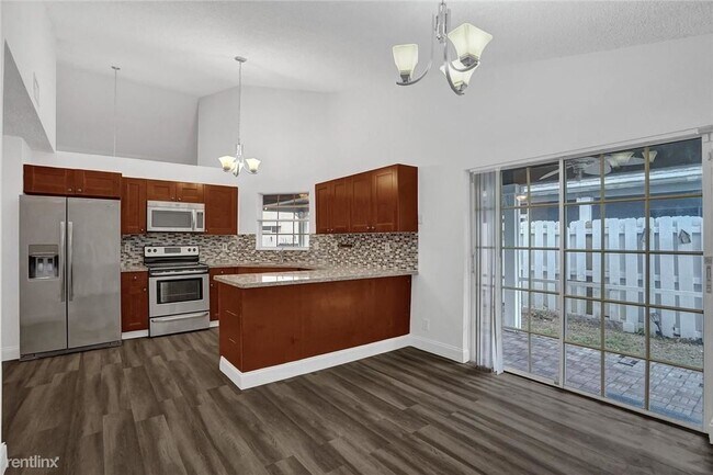 Foto del edificio - 3 br, 2 bath House - 1180 SW 108th Ter