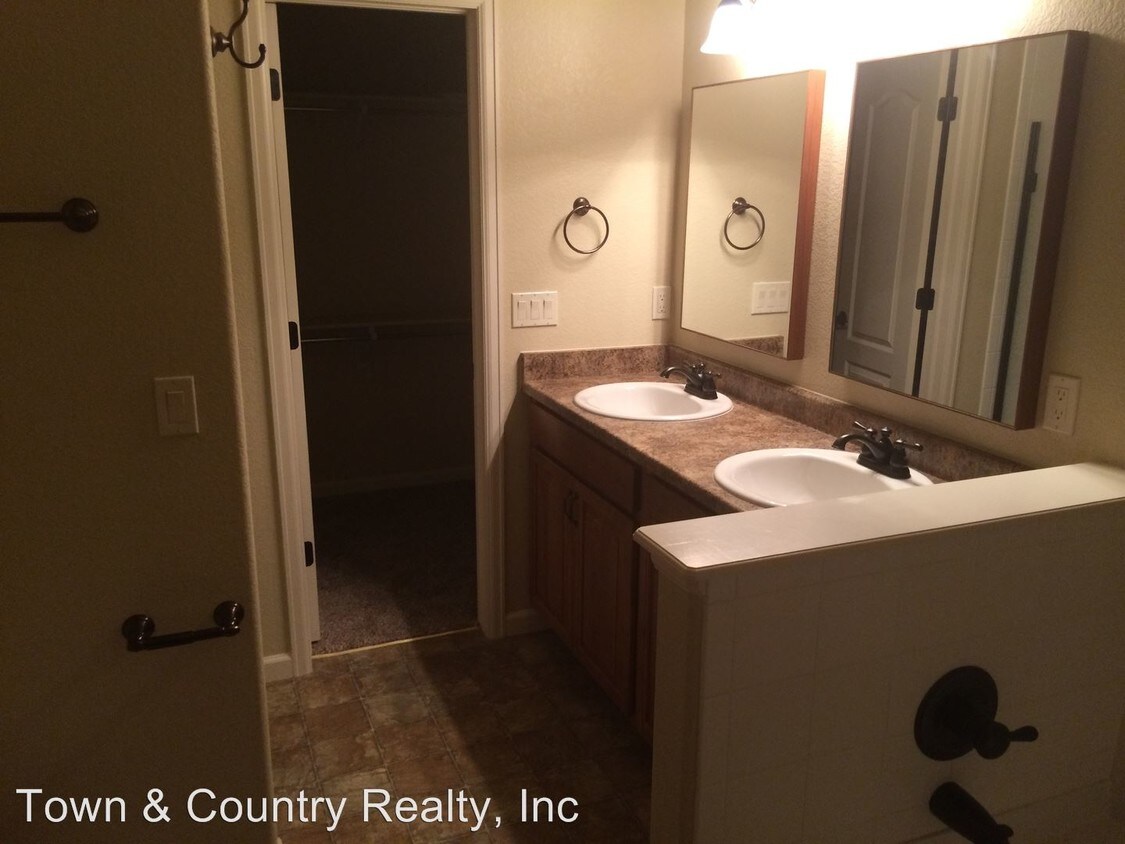 Building Photo - 3 br, 3.5 bath House - 9418 Mosaic Heights