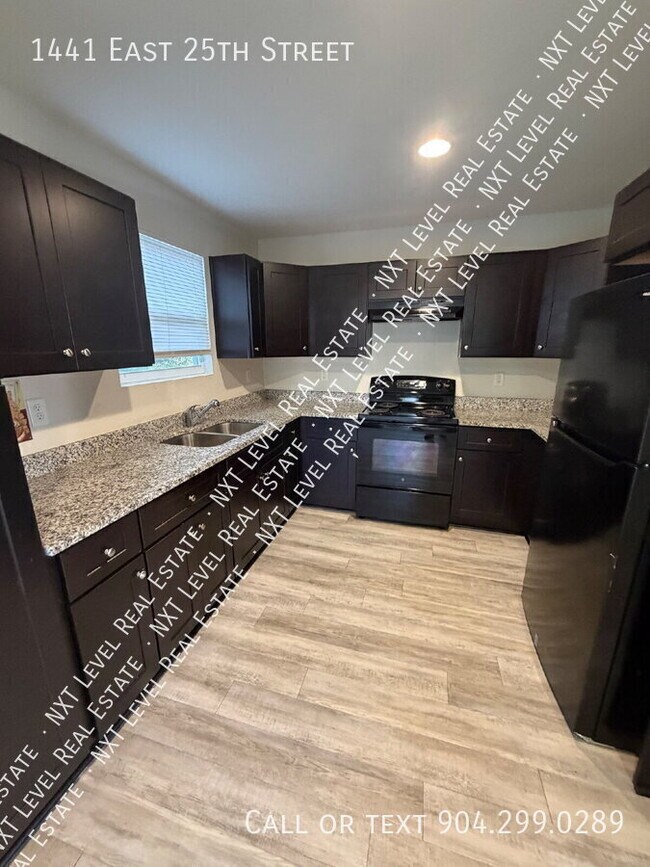 Foto del edificio - 1441 E 25th St