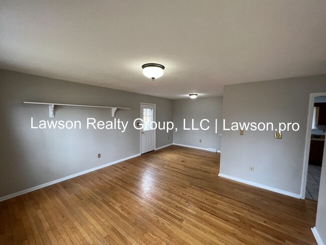 Building Photo - Charming Hollins Three Bedroom with Fenced...