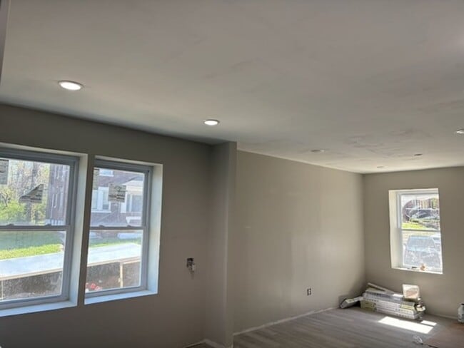 Building Photo - 5200 Von Phul St