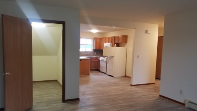 Foto del edificio - 1063 E 16th St