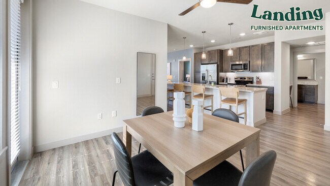 Foto del edificio - 100 N Hearthstone Way