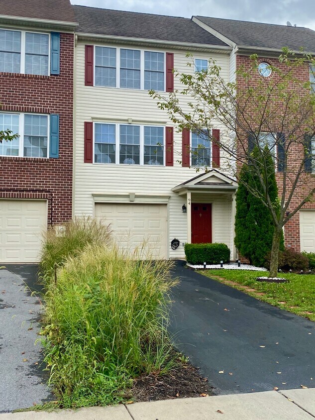 Foto principal - 94 Teague Ln