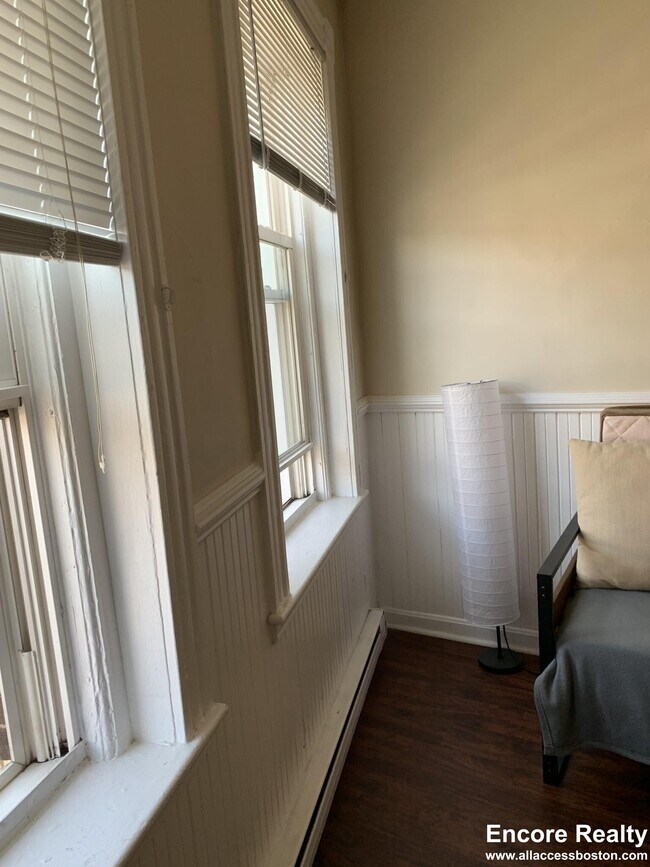 Foto del edificio - 883 Huntington Ave