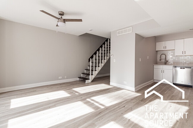 Building Photo - 744 W Gordon Ter