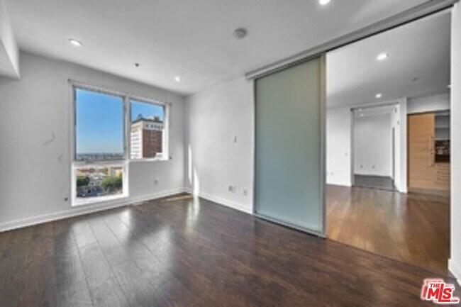 Foto del edificio - 1234 Wilshire Blvd