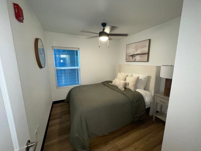Foto del edificio - 411 W Commercial St