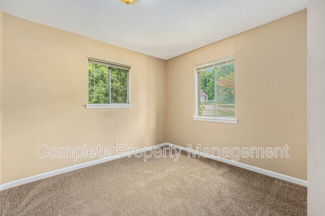 Foto del edificio - 3400 Walnut Ave SW