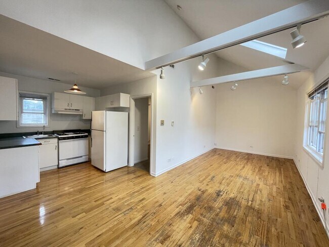 Foto del edificio - 1 bedroom in Chicago IL 60642