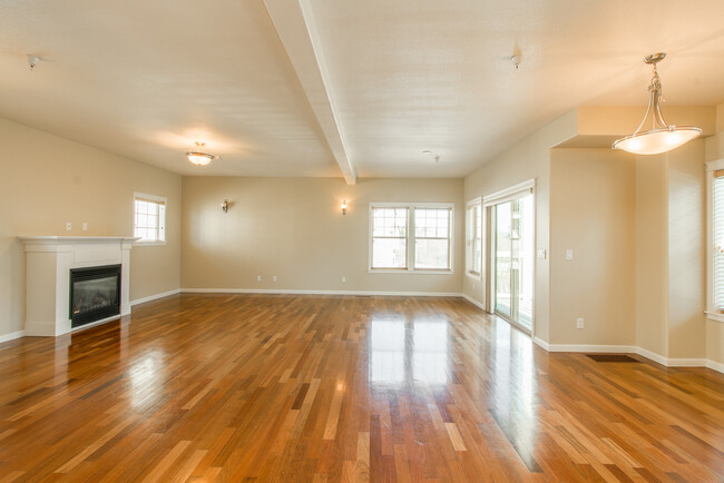 Living Room - Springwater Corridor