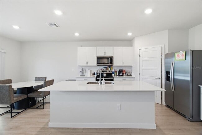 Building Photo - 18114 Wheathouse Pl