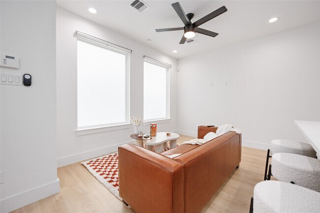 Foto del edificio - 4718 Market St