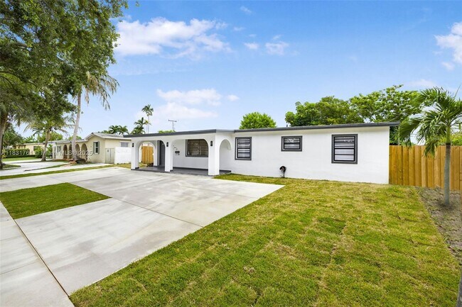 Foto del edificio - 5425 SW 112th Ave