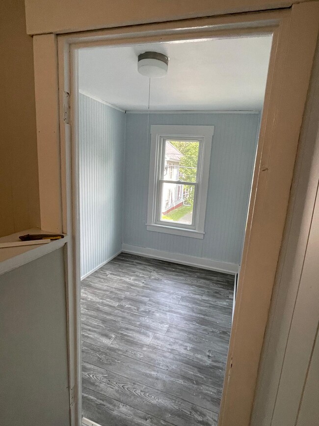 Bedroom 3 - 206 Birch St