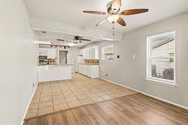 Foto del edificio - 3720 Stanley Ave