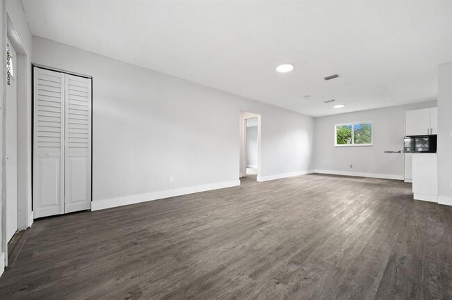 Building Photo - 2660 NW 25th St