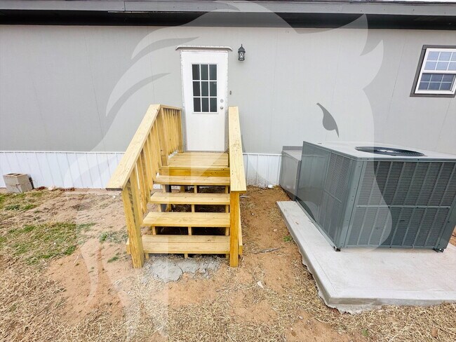 Foto del edificio - "Spacious 4-Bedroom Retreat with 2 Full Baths in Woodward, OK – Your Perfect Home-Away-From-Home!"