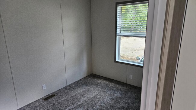 Foto del edificio - 1068 Revere Ln