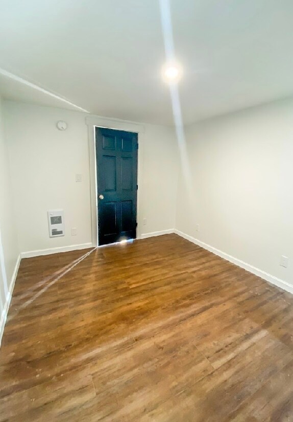 Building Photo - 60 Sheldon St