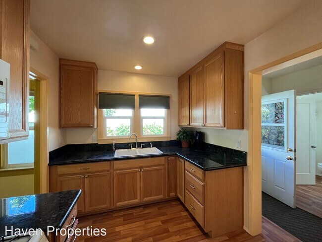 Foto del edificio - 3 br, 3 bath House - 1521 Palm St