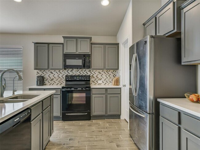 Building Photo - 19121 Scoria Dr
