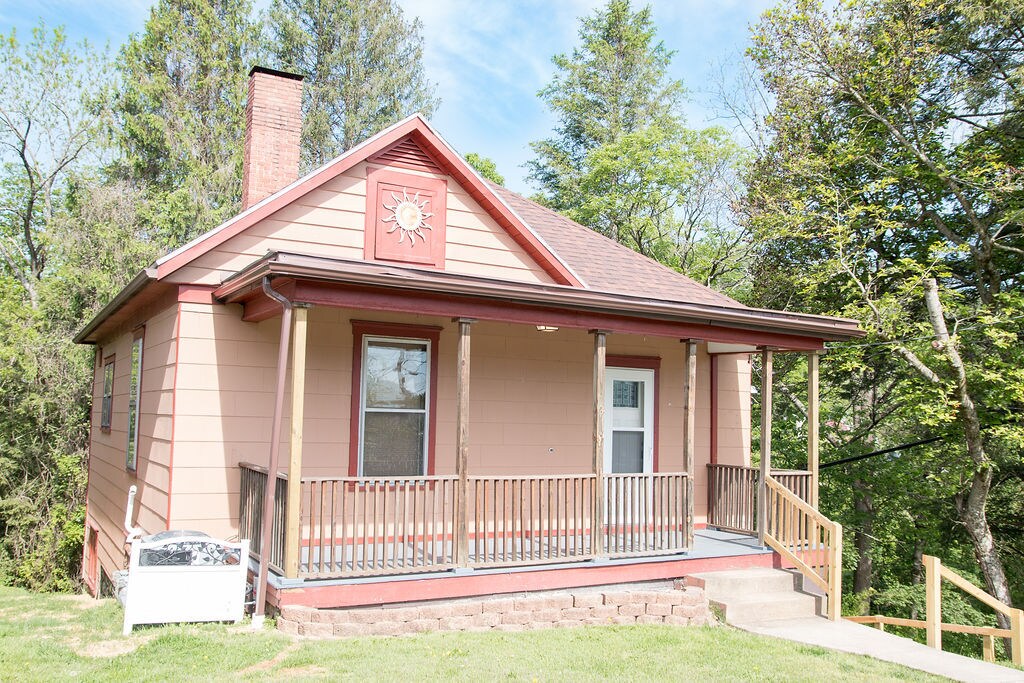 401 Davis St, Clarksburg, WV 26301 House Rental in Clarksburg, WV