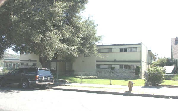 Building Photo - Shadow Oaks