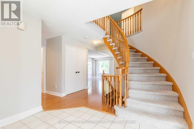 Building Photo - 462 Alex Doner Dr