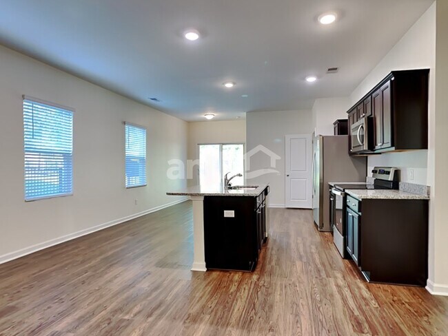 Building Photo - 188 Orion Way