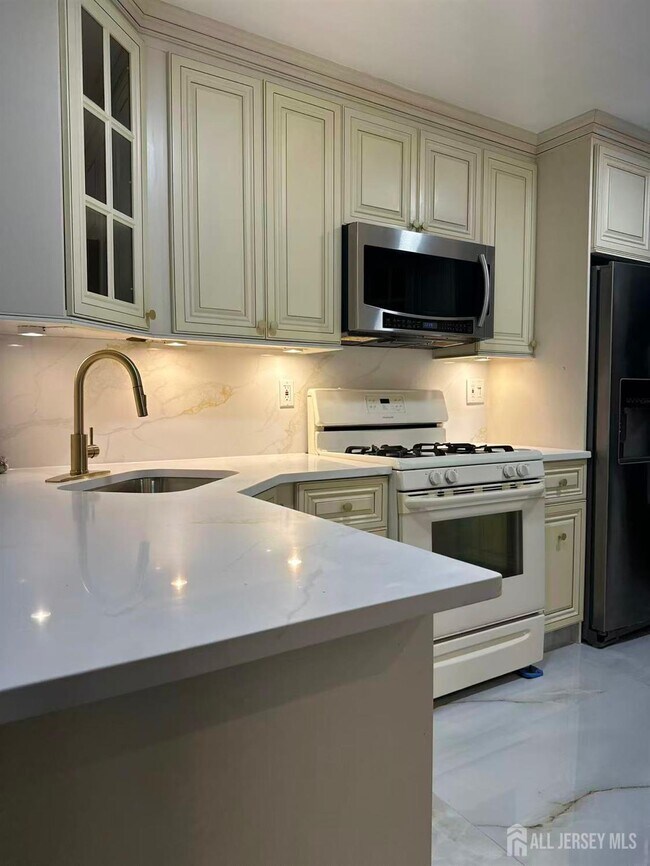 Foto del edificio - 405 N Oaks Blvd