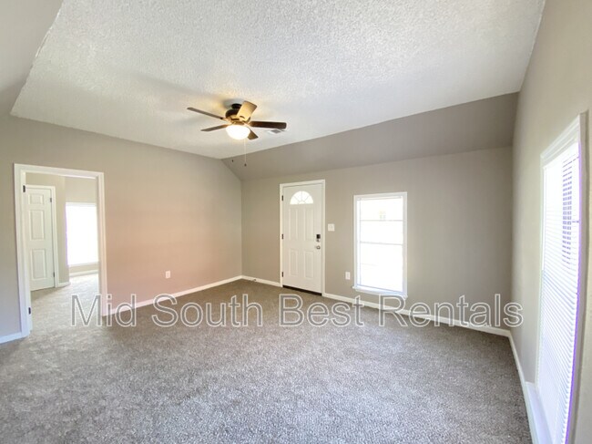 Foto del edificio - 502 S Border St