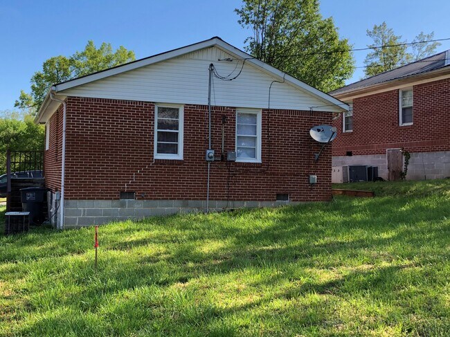 Foto del edificio - 162 W 14th St