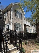 Building Photo - 1001 Cypress Ln