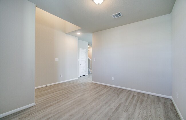 Foto del edificio - 8403 Moonlight Bay Cir