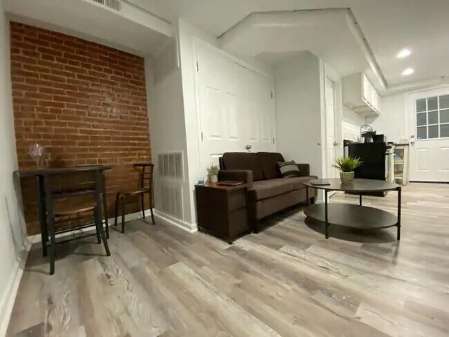 Foto del edificio - 1630 New Jersey Ave NW